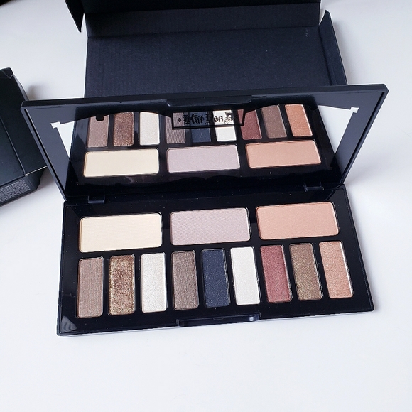 Kat Von D Other - Kat Von D Shade and Light Glimmer Eyeshadow Palette